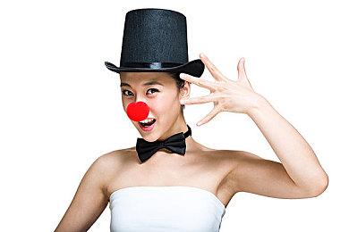 《我们之中》推出愚人节“马模式” 船员变成四足人马